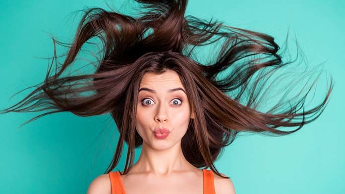 Nawet najlepszy szampon do włosów nie wystarczy – zasady pielęgnacji włosów