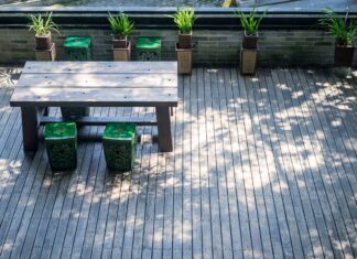 Jak wybrać wykładzinę na taras, która podkreśli charakter nowoczesnej przestrzeni outdoorowej? wykładzina na taras